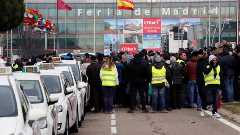 Los taxistas frente a Ifema/EFE