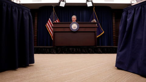 El presidente de la Reserva Federal, Jerome Powell, en su primera rueda  de prensa tras la reunión del Comité de Mercado Abierto del banco central estadounidense. REUTERS/Aaron P. Bernstein