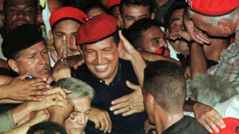 Hugo Chávez tras una victoria electoral.