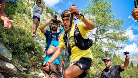 Pau Capell, en plena ascensió durant l'UTMB. UTWT