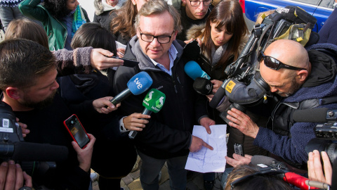 El representante del Colegio de Ingenieros y Caminos de Málaga, Ángel García, explicó a los periodistas que el dispositivo de rescate iba a iniciar una excavación de dos túneles verticales para tratar de llegar hasta JulenEFE/Álvaro Cabrera