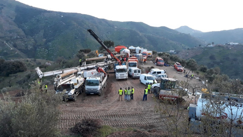 Los efectivos de rescate continuaban trabajando en la búsqueda de Julen. EFE/ Bomberos de Málaga