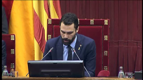 Torrent suspende la votaciÃ³n del pleno de investidura pero mantiene el debate