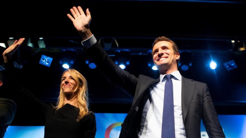 La número uno del PP por Barcelona, Cayetana Álvarez de Toledo, y el presidente del PP, Pablo Casado.