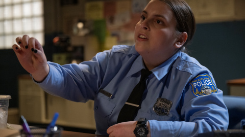 La actriz Beanie Feldstein, en una secuencia de la película.