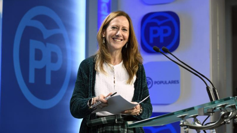 La vicesecretaria de Comunicación del PP, Marta González,durante la rueda de prensa ofrecida este martes en la sede del partido, en Madrid. EFE/Víctor Lerena