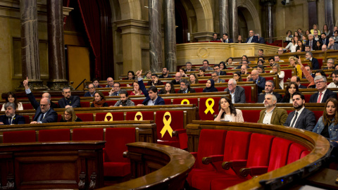 El Parlament de Catalunya, durante el pleno extraordinario celebrado este miércoles. EFE