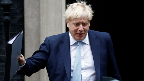 03/10/2019 - El primer ministro británico, Boris Johnson, a la salida de Downing Street. / REUTERS - HENRY NICHOLLS