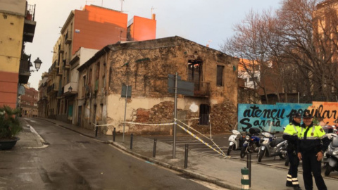 Fachada calcinada del Ateneu de Sarrià.