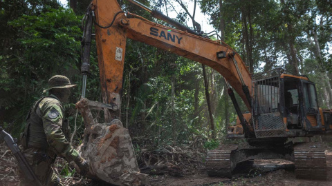 Desactivación de yacimientos ilegales de oro y casiterita en el estado brasileño de Pará./ Instituto Brasileño del Medio Ambiente y de los Recursos Naturales Renovables (IBAMA).