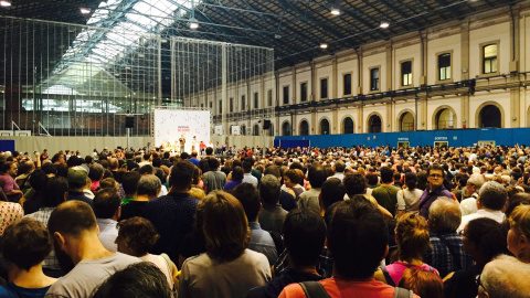 Reunión de los alcaldes del 'Sí se puede' en Barcelona, este viernes. PÚBLICO