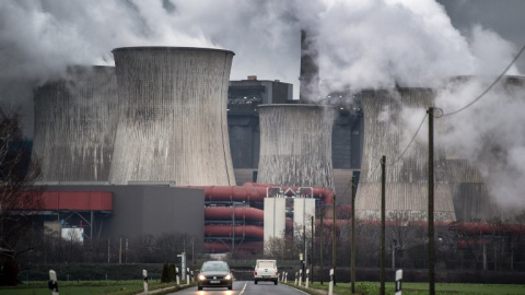 Vista general de la central eléctrica de Niederaussem, Alemania occidental.- Federico Gambarini/AFP