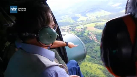 Bolsonaro supervisa en Brasil el rescate de desaparecidos tras la ruptura de una presa