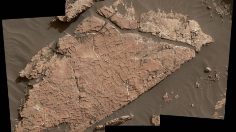 Capa superficial desecada identificada por Curiosity./NASA/JPL-Caltech/MSSS