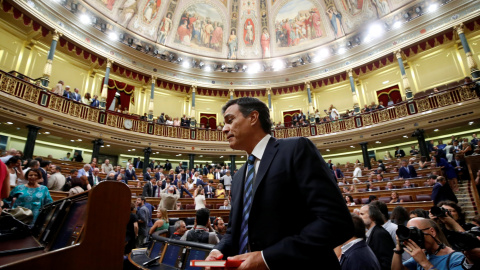 El líder del Partido Socialista, pedro Sánchez, llegando al debate de investidura en el Congreso de los Diputados. REUTERS/Juan Medina