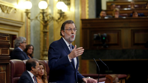 El presidente del Gobierno, Mariano Rajoy, en la segunda jornada del debate de investidura que se celebra en el Congreso de los Diputados. REUTERS/Andrea Comas