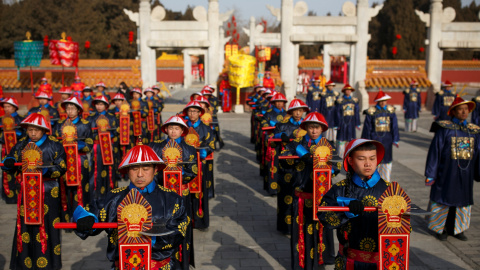 Ensayo para la ceremonia de la dinastía Qing en el Templo de la Tierra en Ditan Park en Beijing | Reuters/Thomas Peter