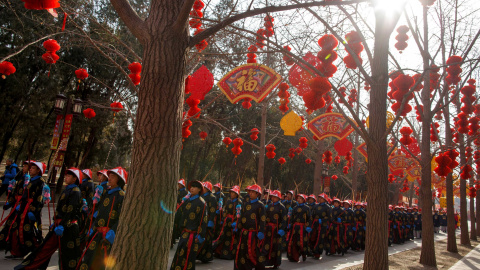 Ensayo para la ceremonia de la dinastía Qing en el Templo de la Tierra en Ditan Park en Beijing | Reuters/Thomas Peter