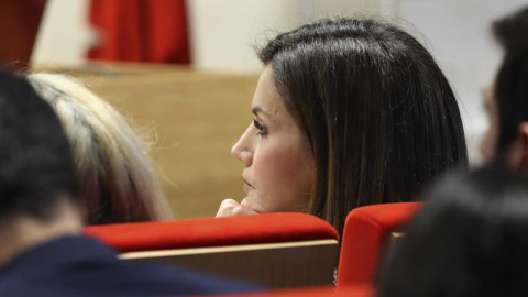 La reina Letizia en su primer acto público tras su encontronazo con su suegra, la reina Sofía. | EFE