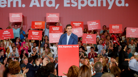 El presidente del Gobierno en funciones, Pedro Sánchez, interviene durante un acto político en Barcelona. EFE/ Quique García