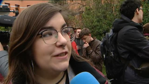 Cientos de estudiantes de la URJC piden la dimisiÃ³n de Cifuentes y del rector