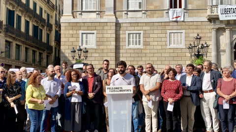 Gerard Esteve, president de la UFEC, llegint el manifest "Pels drets i les llibertats".