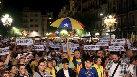 La concentració a la plaça de la Font de Tarragona. EFE/ JAUME SELLART