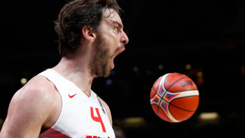 Gasol celebra una jugada durante el partido ante Francia. REUTERS/Benoit Tessier