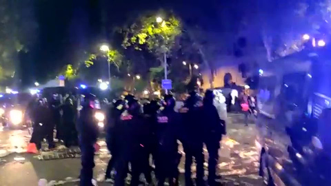 Siguen las cargas policialesen la manifestaciÃ³n de Barcelona