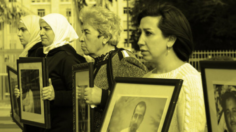 Fadwa Mahmud, madre y esposa de desaparecidos, junto a otras activistas sirias. / AMNISTÍA INTERNACIONAL