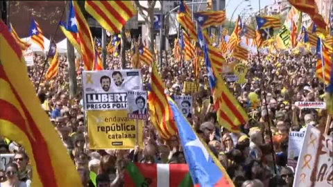 Independentistas, 'Comunes' y sindicatos, juntos por la libertad de los presos