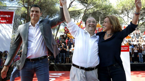 Acto central de la campaña del PSC, celebrado este mediodía en el marco de la Fiesta de la Rosa en la Pineda de Gavá (Barcelona) y en el que participaron el candidato a la presidencia de la Generalitat, Miquel Iceta, junto al secretario gen