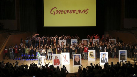 Regidores y alcaldes de la CUP en Catalunya y Balears durante el acto central de la formación de cara a las eleccciones del 27S.- EFE