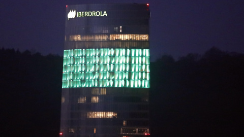 Imagen de la Torre de Iberdrola sede social de la compañia, en ilbao. EFE/LUIS TEJIDO