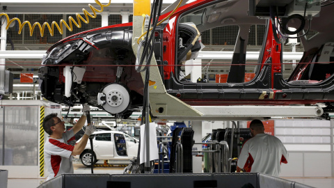 Cadena de montaje de la planta de SEAT en Martorell. REUTERS/Gustau Nacarino