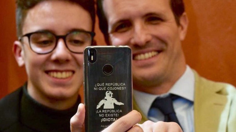 Selfie publicado por Pablo Casado. Pablo Casado a través de su cuenta de Twitter