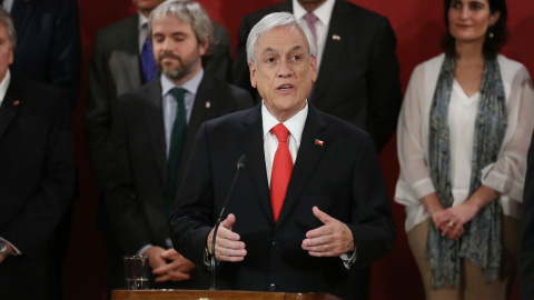 28/10/2019.- El presidente de Chile, Sebastián Piñera, da un discurso durante una ceremonia de cambio de gabinete. EFE/Elvis González