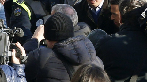 Francisco Nicolás Gómez Iglesias  conocido como el 'pequeño Nicolás', a su llegada a los Juzgados de Plaza de Castilla, en Madrid. EFE/J. J. Guillén