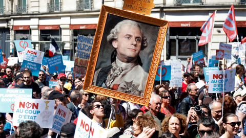 Manifestación "festiva" de la izquierda francesa en vísperas del primer aniversario de la llegada de Enmanuel Macron a la Presidencia de Francia. REUTERS/Charles Platiau