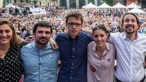 Lorena Ruiz-Huerta, Ramón Espinar, Iñigo Errejón, Irene Montero e Pablo Iglesias. Podemos