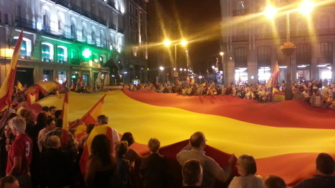 Manifestación en Sol de la ultraderecha pidiendo la "unidad nacional"/ J.T