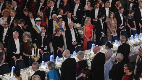 Los ganadores del Premio Nobel y los invitados asisten al Nobel Banquet 2017 para los galardonados en medicina, química, física, literatura y economía en Estocolmo, el 10 de diciembre de 2017/AFP