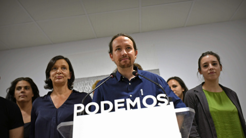 El Secretario General de Podemos, Pablo Iglesias, durante la rueda de prensa que ha ofrecido en la sede de la formación en Madrid, valorando los resultados en las elecciones catalanas. EFE / Fernando Villar.