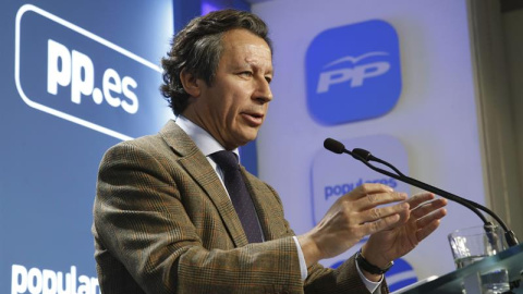 El vicesecretario de organización del PP y director de la campaña electoral del partido, Carlos Floriano, esta mañana en la sede de Génova. EFE