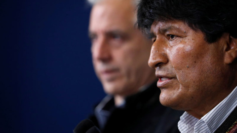 Evo Morales se dirige a los medios en La Paz. (CARLOS GARCIA RAWLINS | REUTERS)