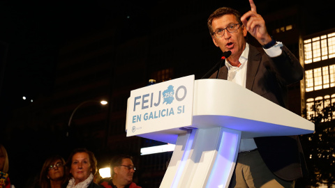 El candidato del PP a la Xunta de Galicia, Alberto Núñez Feijóo, en A Coruña. / FOTO: MANUEL MARRAS