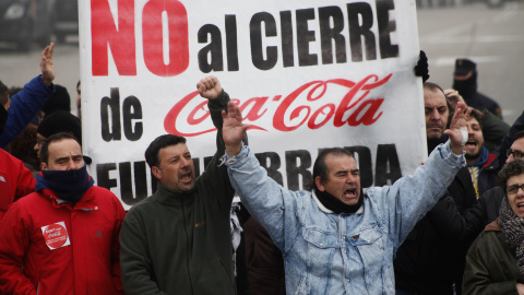 Trabajadores de Coca-Cola en Fuenlabrada protestan contra el desmantelamiento de la fábrica .- JAIRO VARGAS