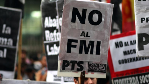 Protesta contra el FMI en Buenos Aires. (REUTERS)