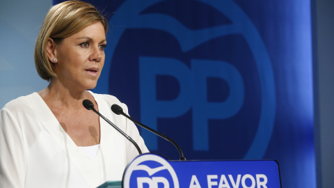 La secretaria general del Partido Popular María Dolores de Cospedal comparece ante los medios para valorar los resultados electorales tras las elecciones celebradas en las comunidades gallega y en la vasca. EFE/Zipi