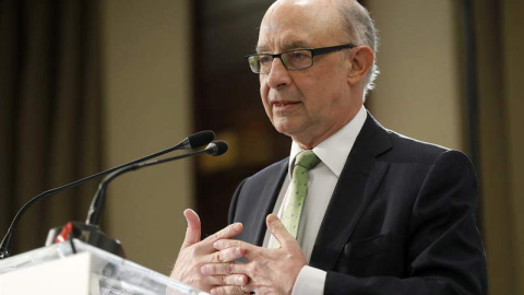 El ministro de Hacienda y Función Pública, Cristóbal Montoro, durante su intervención en un desayuno informativo organizado por El Economista, hoy en Madrid. (CHEMA MOYA | EFE)